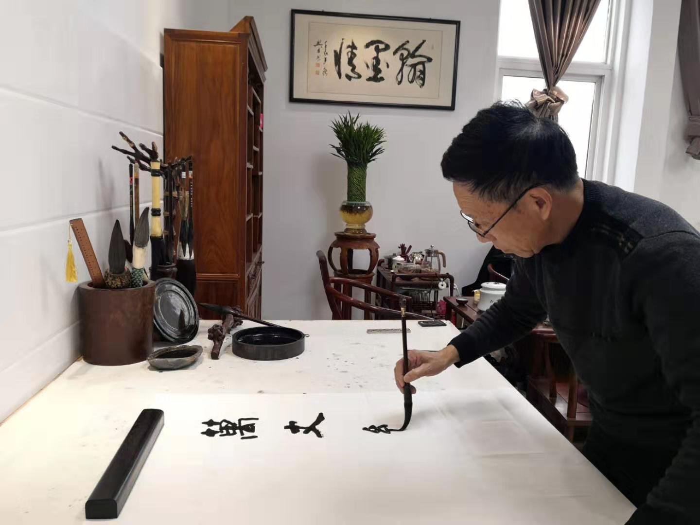 1112576859905725.jpg 1112576859905725.jpg